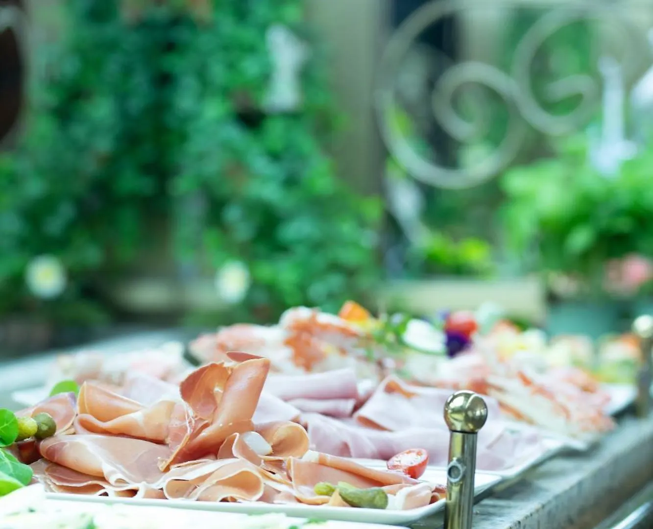 Logis Hotel - Le Relais Du Parisis Villeparisis