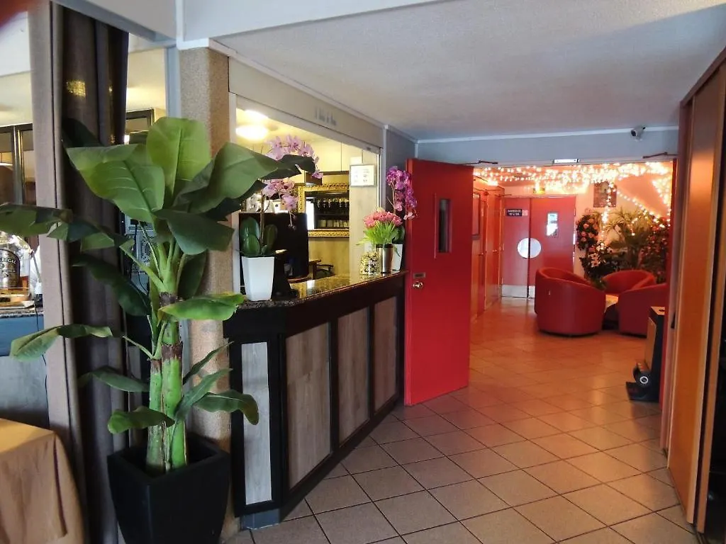 Logis Hotel - Le Relais Du Parisis Villeparisis 2*,  Frankreich