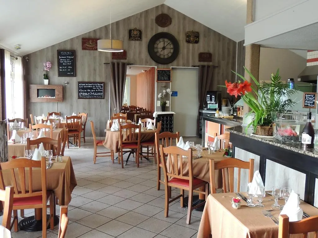 **  וילפריזי Logis Hotel - Le Relais Du Parisis צרפת